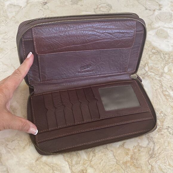 SKAP Leather Zippered Travel Wallet Large Unisex - Picture 10 of 14
